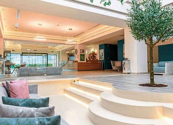 Alea Hotel & Suites