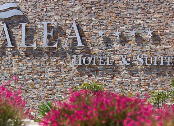Alea Hotel & Suites
