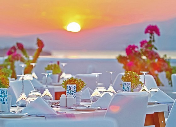Alea Hotel & Suites
