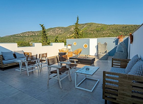 Alea Hotel & Suites