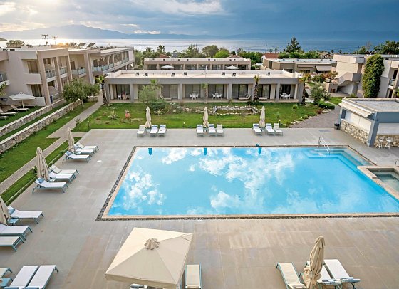 Alea Hotel & Suites