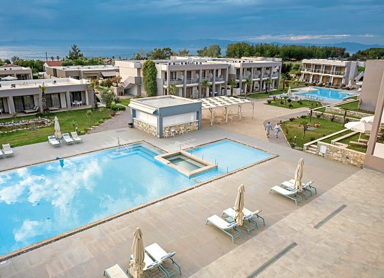 Alea Hotel & Suites