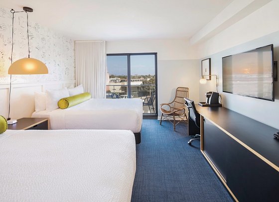 Hotel Erwin - Wohnbeispiel Standard City View 2 Queen Beds (Zimmercodierungen UG4, DX1, DX2 & DX3)