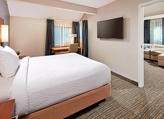 Residence Inn Los Angeles LAX/Manhattan Beach - Wohnbeispiel Penthouse Suite (Zimmercodierung WB1)