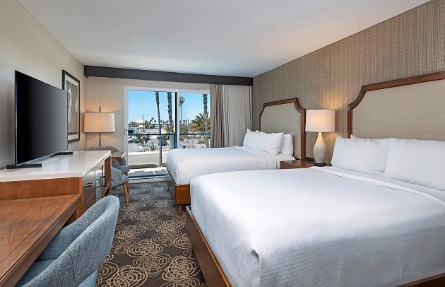 Redondo Beach Hotel, Tapestry Collection by Hilton - Wohnbeispiel 2 Queen Beds