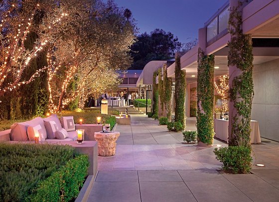 Luxe Sunset Boulevard Hotel