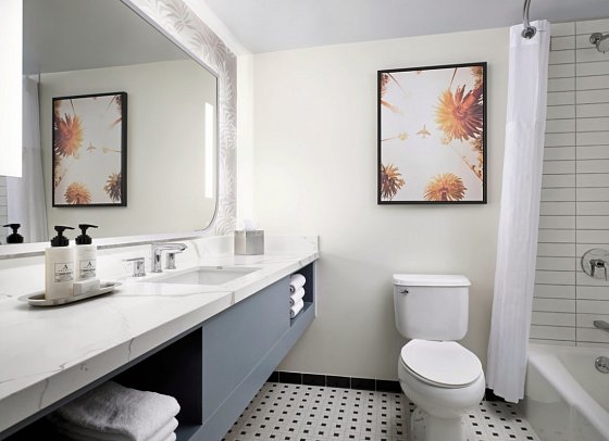 Sonesta Los Angeles Airport - Wohnbeispiel Standard, Badezimmer (Zimmercodierung UG1)