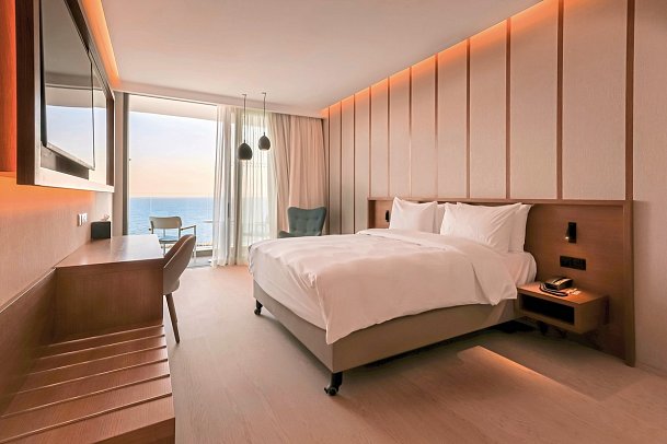 Radisson Beach Resort Larnaca - Wohnbeispiel Doppelzimmer Meerblick (Zimmercodierung DBM)