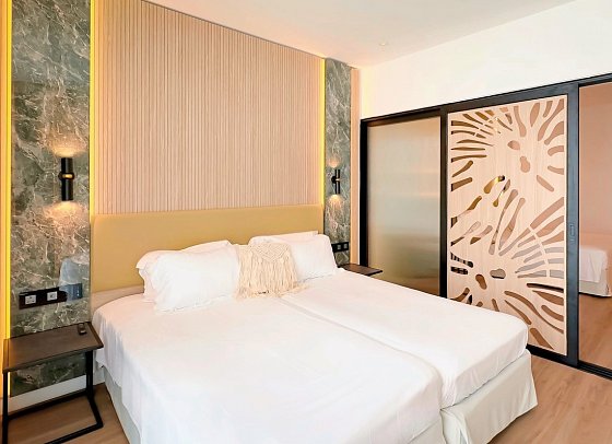 Cavo Maris Beach - Wohnbeispiel Familienzimmer Superior Vierbett (Zimmercodierung FS1)