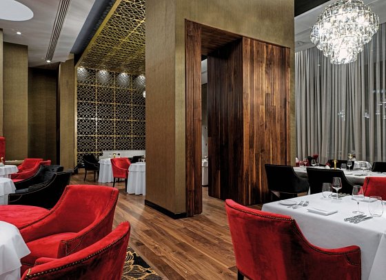 Amanti MadeForTwo Hotels