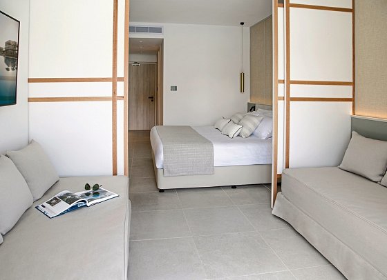 Atlantica Aqua Blue - Wohnbeispiel Familienzimmer Landblick (Zimmercodierung FBL)