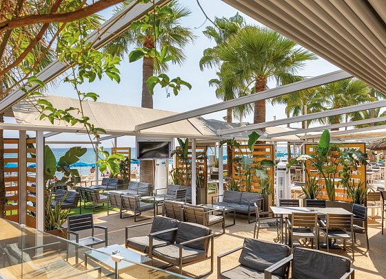 Vrissaki Beach Hotel
