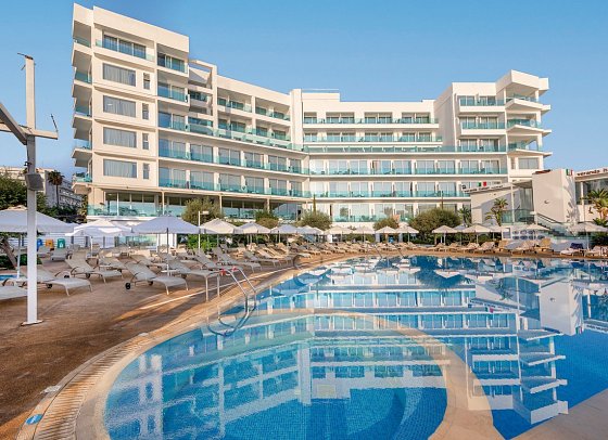 Vrissaki Beach Hotel