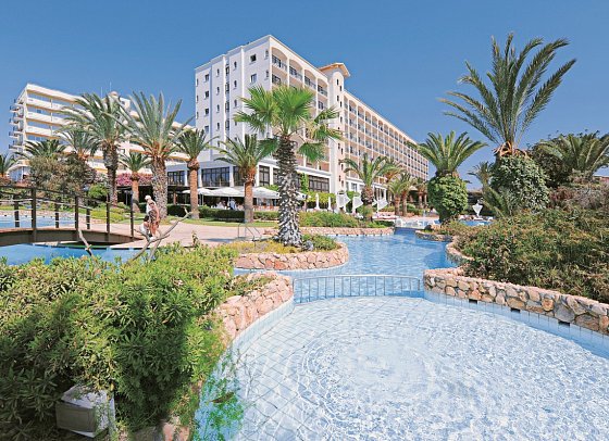 Sandy Beach Hotel & Spa