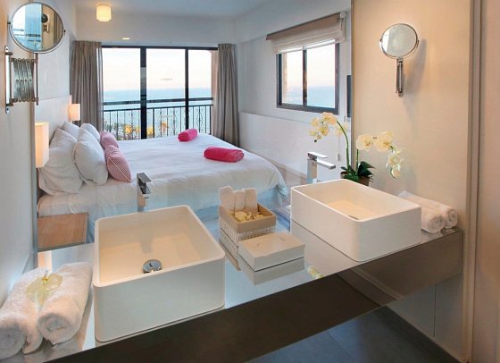 Sandy Beach Hotel & Spa - Beispiel Bad Suite Executive Meerblick (Zimmercodierung WTM)