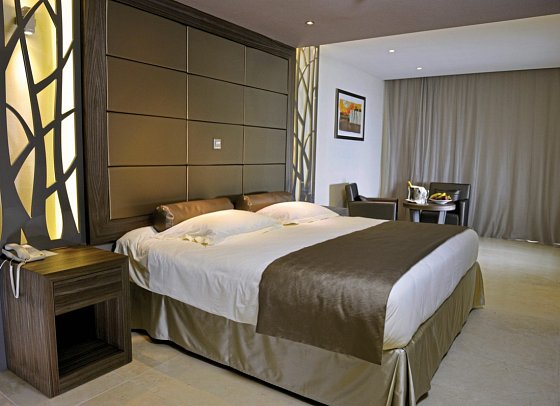 Adams Beach - Wohnbeispiel Doppelzimmer Deluxe Meerblick (Zimmercodierung DDM)