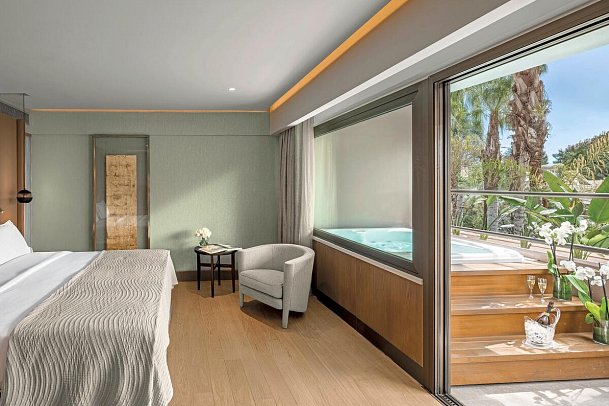 Four Seasons - Wohnbeispiel Studio mit Jacuzzi (Zimmercodierung SBG)