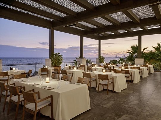 AMARA - Restaurant Locatelli