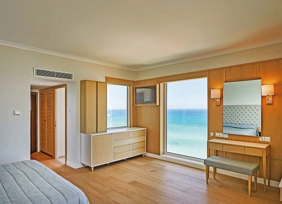 Sunrise Beach Hotel - Wohnbeispiel Juniorsuite Meerblick (Zimmercodierung JBM)