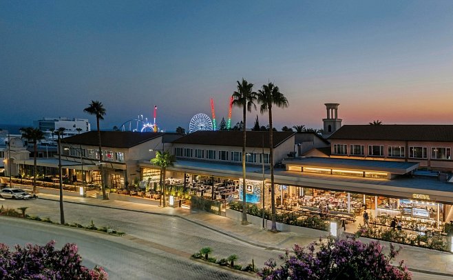 Napa Plaza