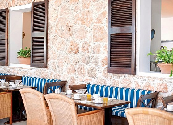 Grecian Bay