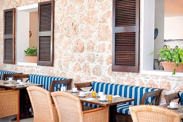 Grecian Bay