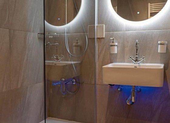 New Helvetia Hotel - Wohnbeispiel Doppelzimmer (Zimmercodierungen DB1, DB2, TB1, FB1 & MB1)
