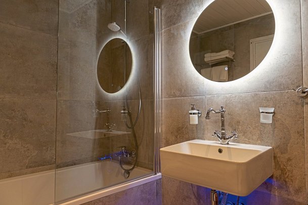 New Helvetia Hotel - Wohnbeispiel Maisonette (Zimmercodierung MB1)