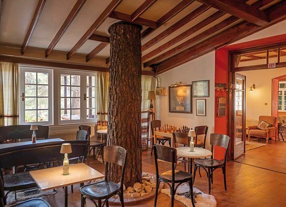 New Helvetia Hotel