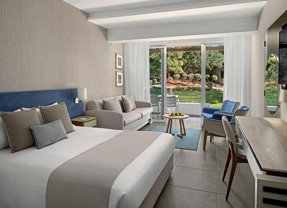 Mediterranean Beach Hotel - Wohnbeispiel Familienzimmer Landblick (Zimmercodierung FBL)