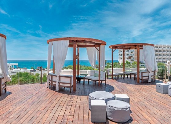Napa Mermaid Hotel & Suites