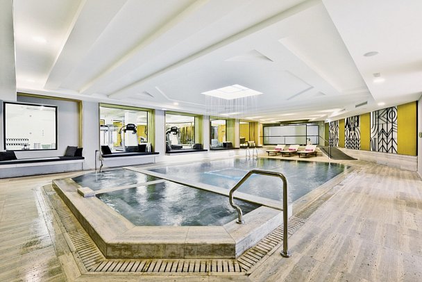 Napa Mermaid Hotel & Suites - Innenpool