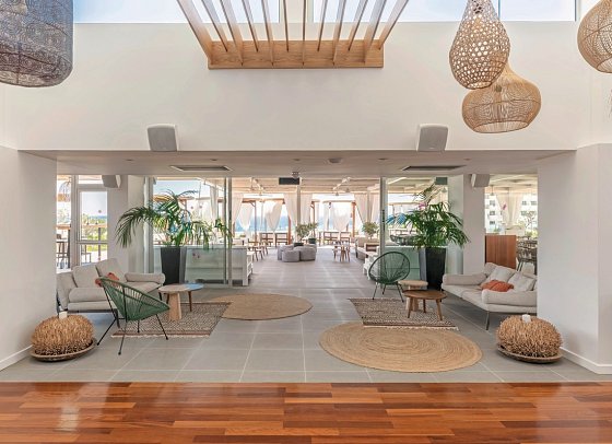Napa Mermaid Hotel & Suites