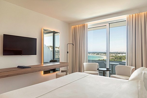 Grecian Sands - Wohnbeispiel Doppelzimmer Superior Meerblick (Zimmercodierung DSM)