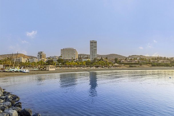 St Raphael