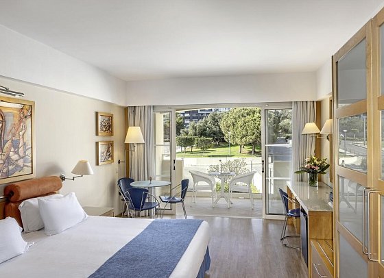 St Raphael - Wohnbeispiel Doppelzimmer Executive Landblick (Zimmercodierung DTL)