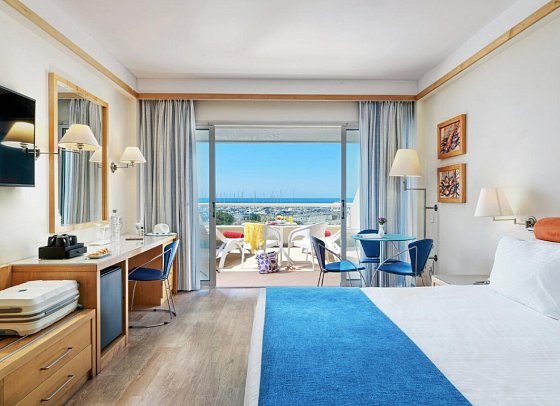 St Raphael - Wohnbeispiel Doppelzimmer Executive Hafenblick (Zimmercodierung DTH)