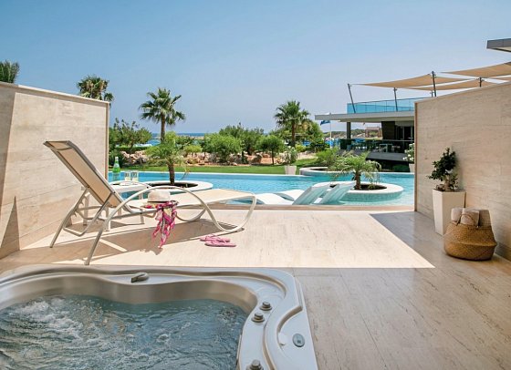 Asterias Beach - Wohnbeispiel Juniorsuite Swim-Up (Zimmercodierung JBQ)