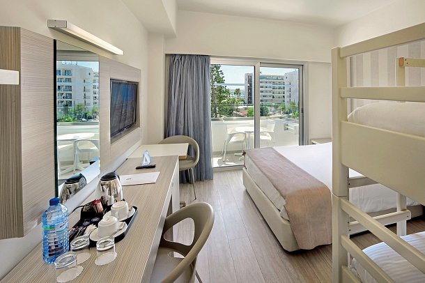 Nestor - Wohnbeispiel Familienzimmer Superior Meerblick (Zimmercodierung FSM)