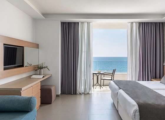 Royal Apollonia by Louis Hotels - Wohnbeispiel DZ Deluxe Meerblick (Zimmercodierung DDM)