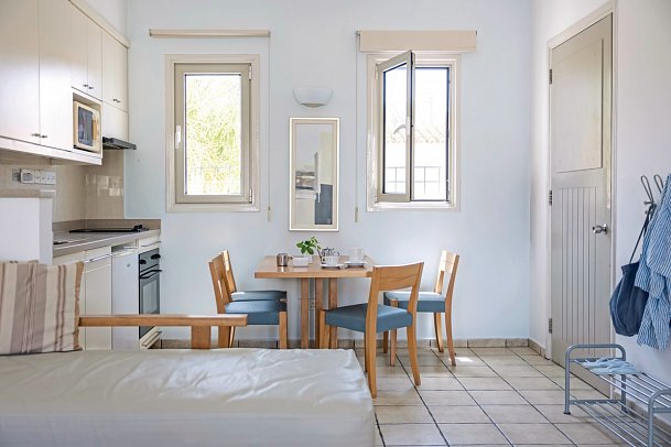 Louis Althea Beach - Wohnbeispiel Studio (Zimmercodierungen SBL & SBM)