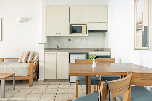 Louis Althea Beach - Wohnbeispiel Studio (Zimmercodierungen SBL & SBM)