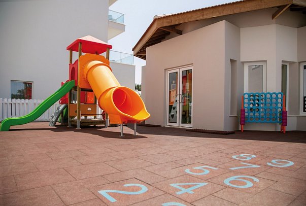 Vangelis Hotel & Suites