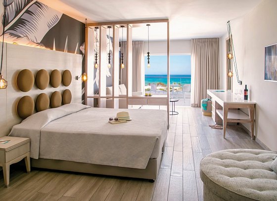 Vangelis Hotel & Suites - Wohnbeispiel Juniorsuite Meerblick (Zimmercodierung JBM)
