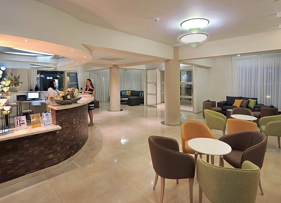 Nelia Gardens Hotel