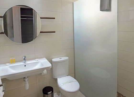 Nelia Gardens Hotel