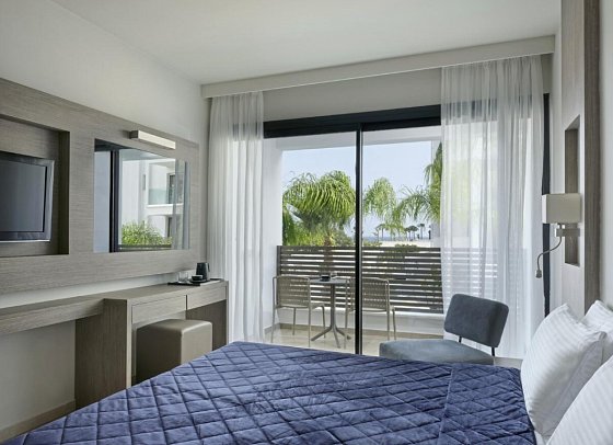Atlantica Sancta Napa - Wohnbeispiel Doppelzimmer Deluxe Meerblick (Zimmercodierung DDM)