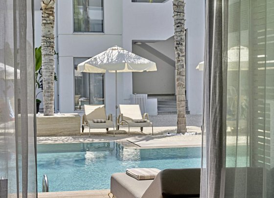 Atlantica Sancta Napa - Wohnbeispiel Double Room Deluxe Swim Up Adults Only (Zimmercodierung DDQ)