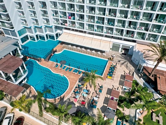 Vassos Nissi Plage Hotel