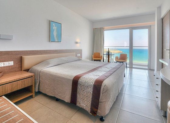 Vassos Nissi Plage Hotel - Wohnbeispiel Doppelzimmer (Zimmercodierungen DBL, DBN & DBM)